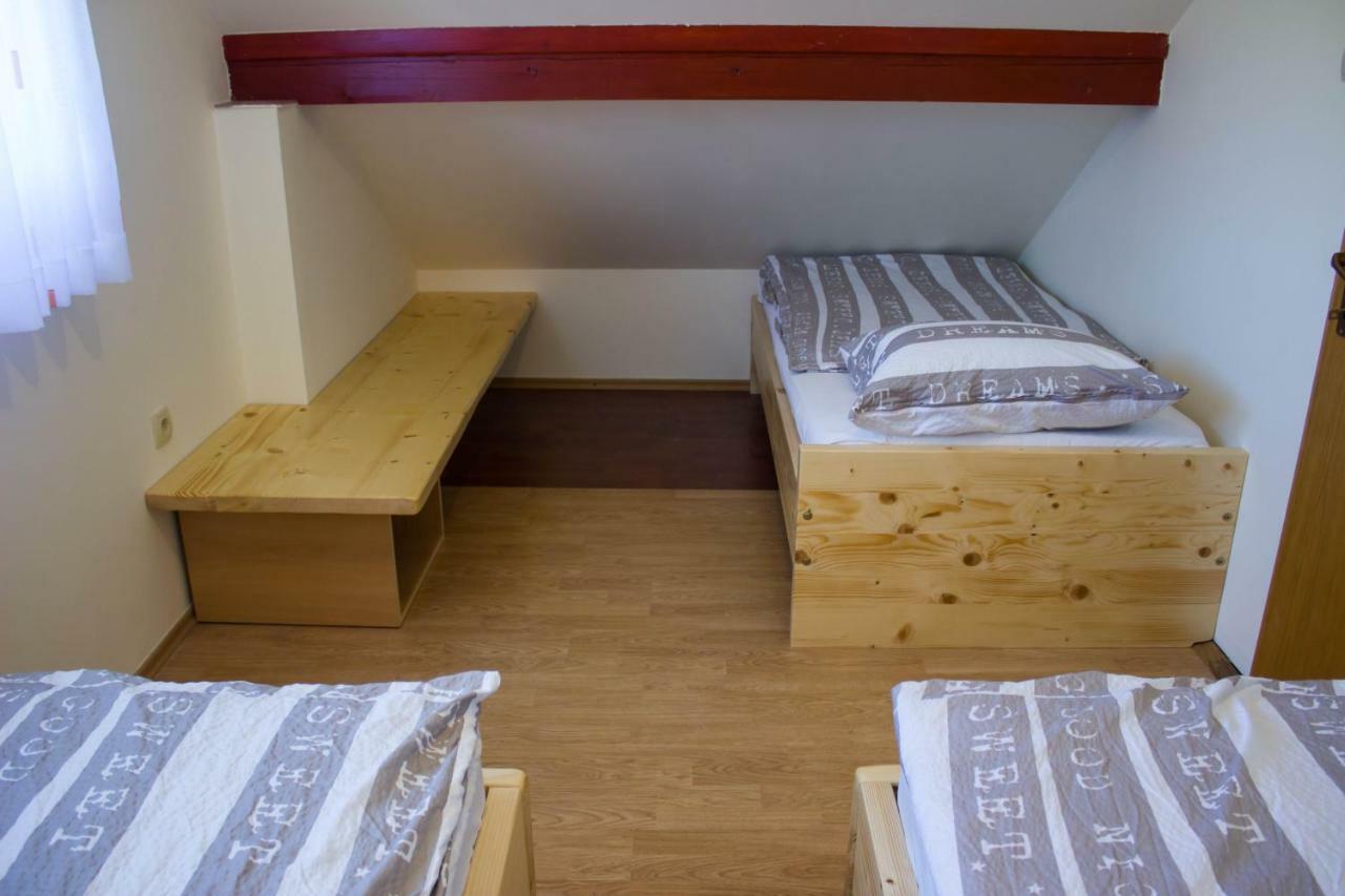 Bee House Maya Hotel Rob Екстериор снимка